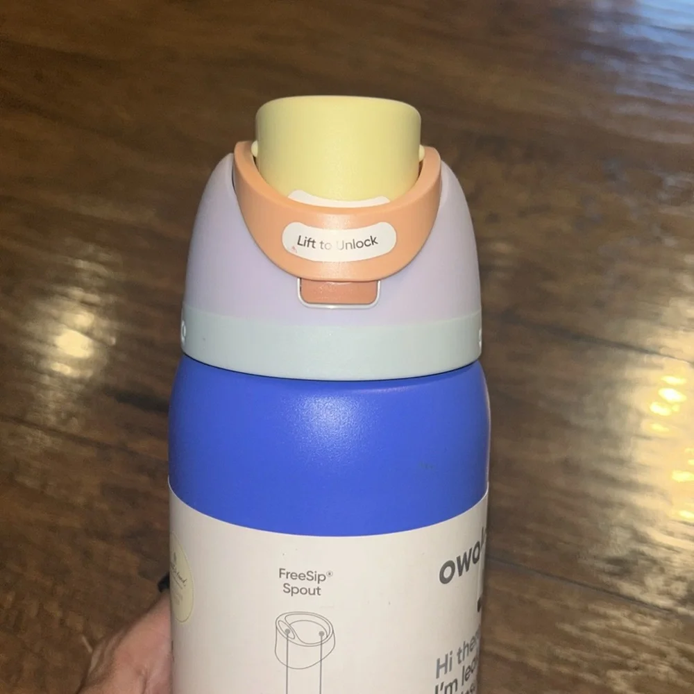 Owala Blue 32oz NWT - Picture 6 of 7